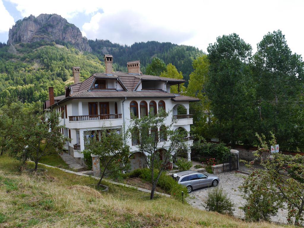 Family Hotel Silver Smoljan Exteriér fotografie